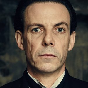 Noah Taylor.jpg