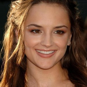 Rachael Leigh Cook.jpg