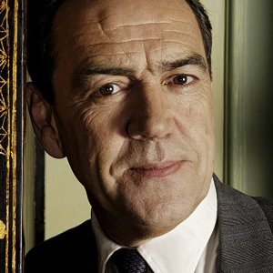 Robert Lindsay.jpg