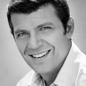 Robert Reed.jpg