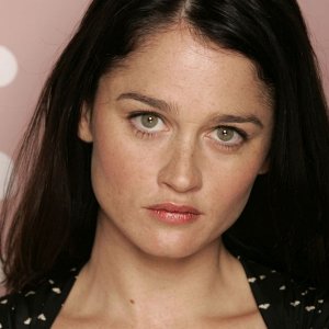 Robin Tunney.jpg