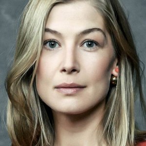 Rosamund Pike.jpg