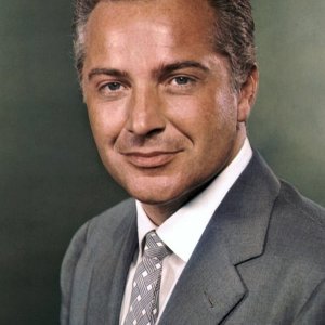 Rossano Brazzi.jpg