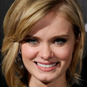 Sara Paxton.jpg