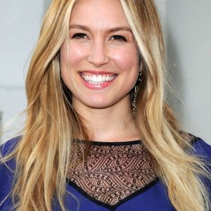 Sarah Carter.jpg