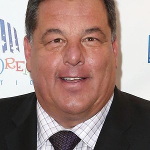 Steve Schirripa.jpg