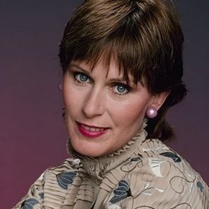 Susan Clark.jpg