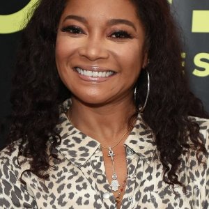 Tamala Jones.jpg