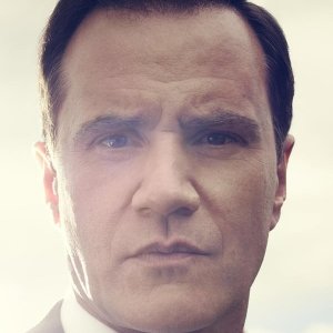 Tim DeKay.jpg