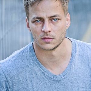 Tom Wlaschiha.jpg