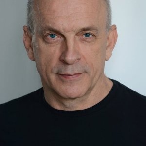 Tomas Arana.jpg