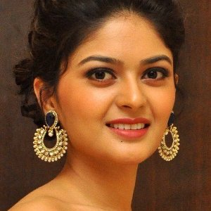 Vaibhavi Shandilya.jpg