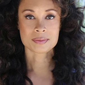 Valarie Pettiford.jpg