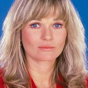 Valerie Perrine.jpg