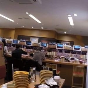 A Camera's Journey Through the Land of Sushi - 2018高清海报.jpg