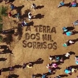 A Terra dos Mil Sorrisos - 2017高清海报.jpg