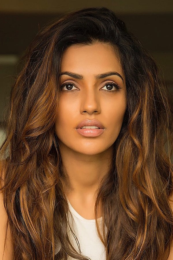 Akshara Gowda.jpg