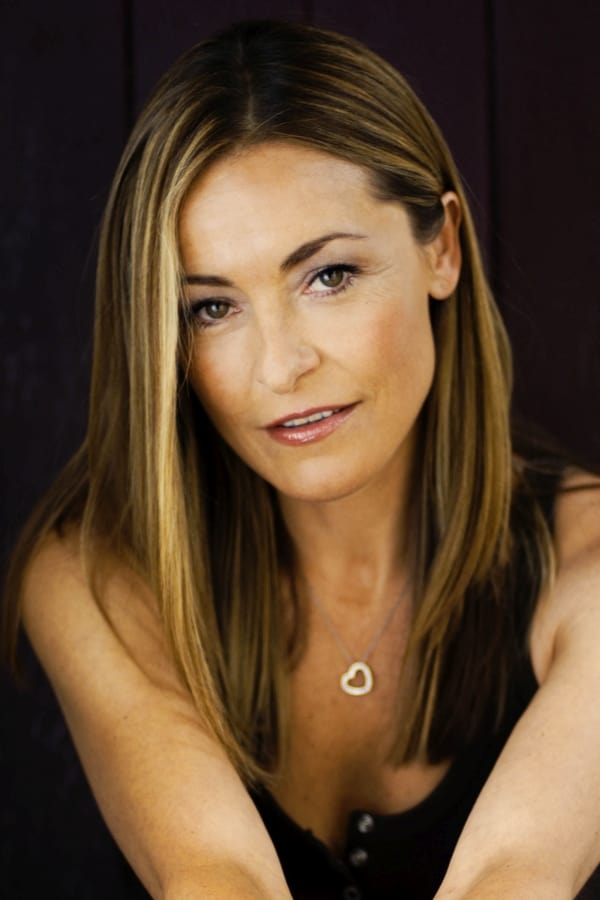 Amanda Donohoe.jpg