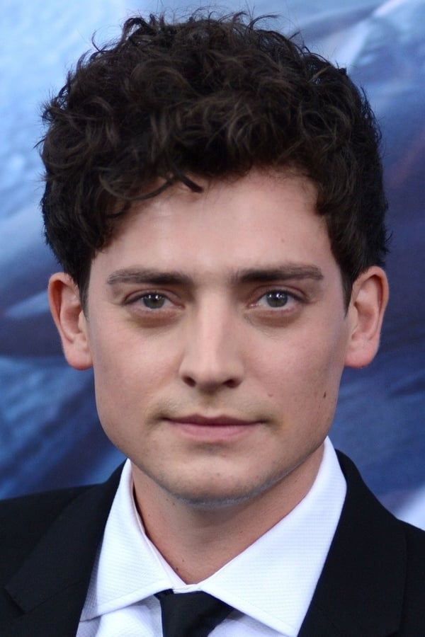 Aneurin Barnard.jpg