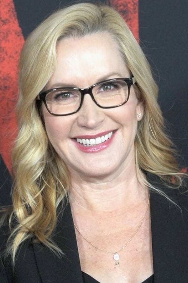 Angela Kinsey.jpg