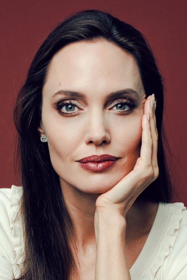 Angelina Jolie.jpg