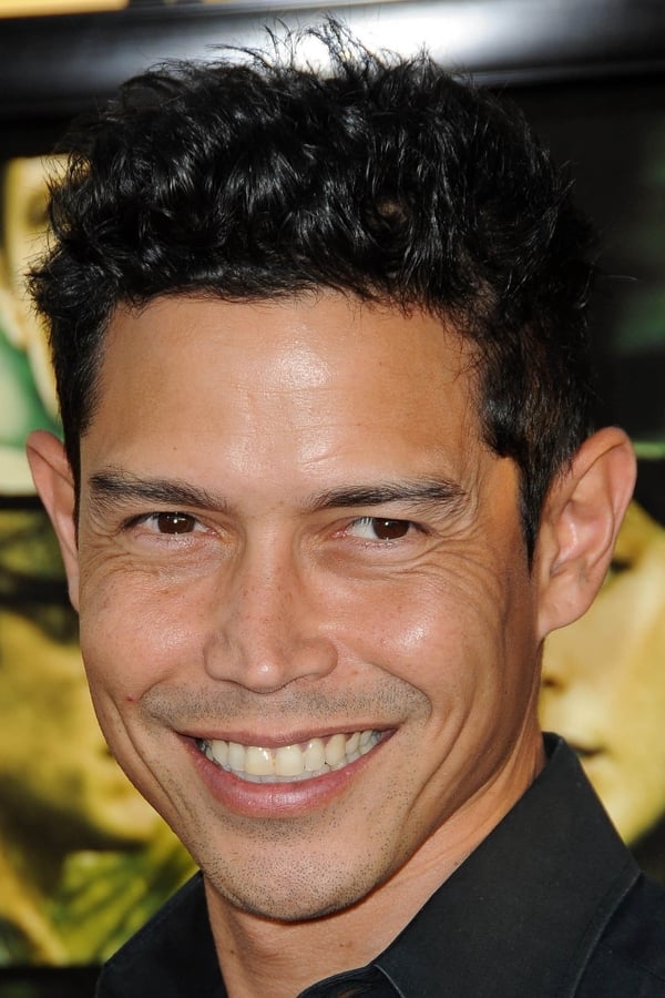 Anthony Ruivivar.jpg