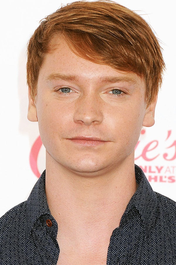 Calum Worthy.jpg