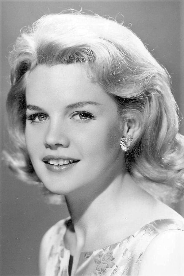 Carroll Baker.jpg