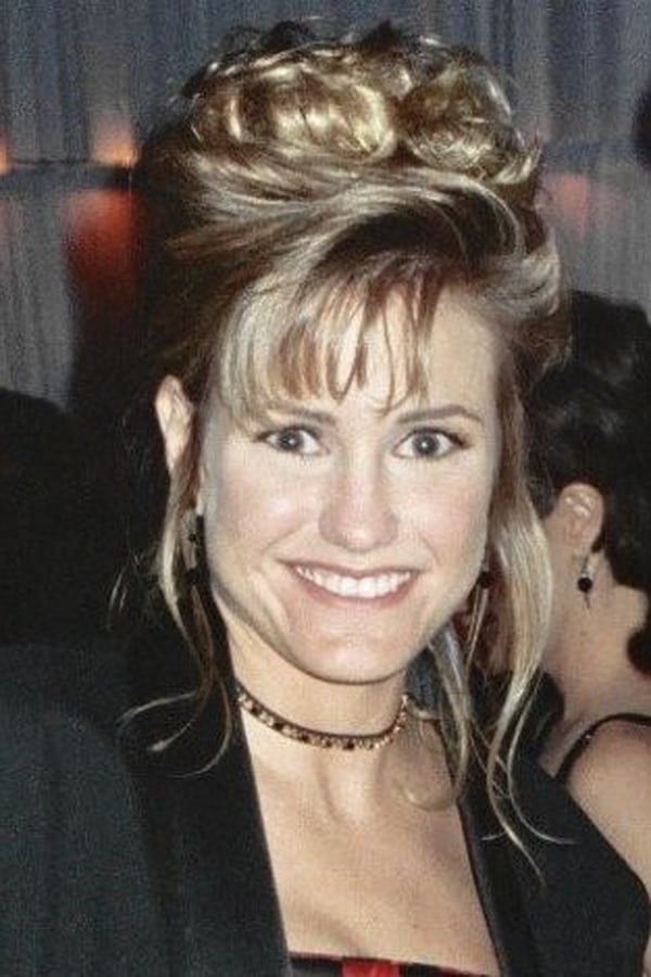 Cynthia Geary.jpg