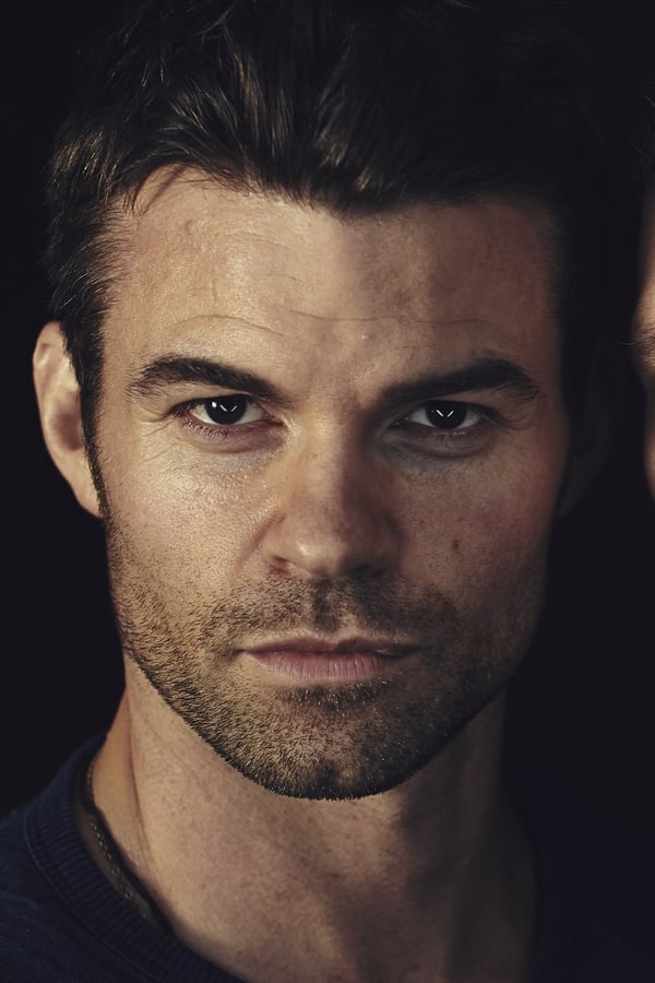 Daniel Gillies.jpg