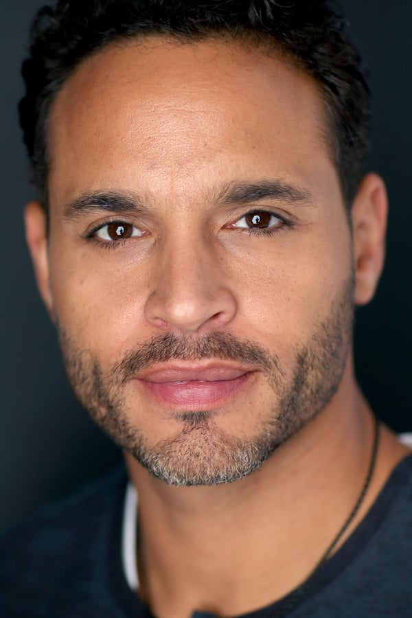 Daniel Sunjata.jpg