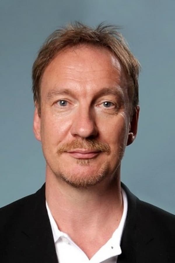 David Thewlis.jpg