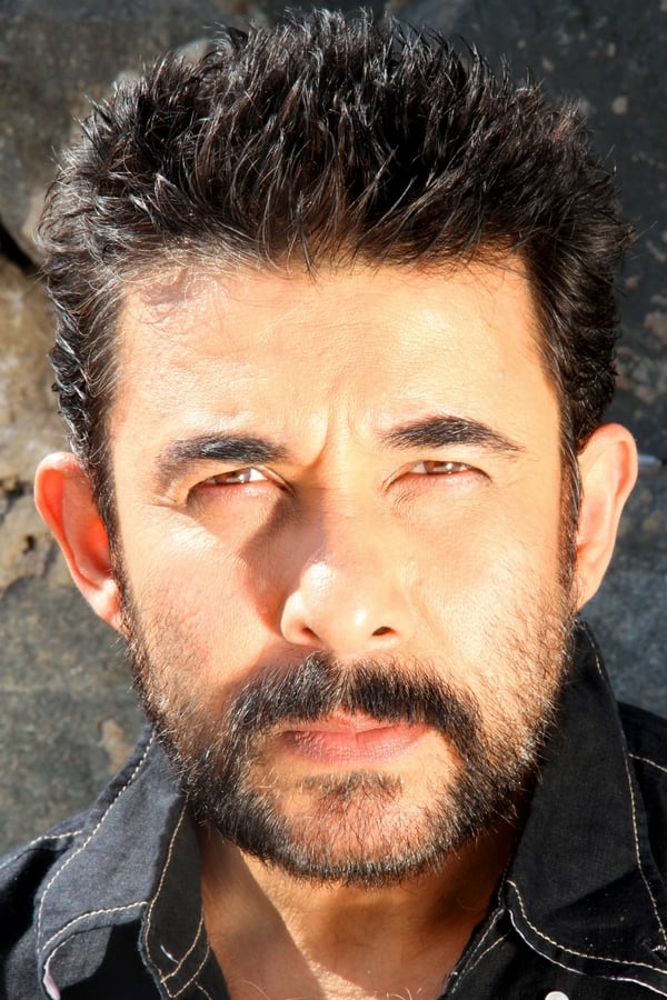 Deepak Tijori.jpg