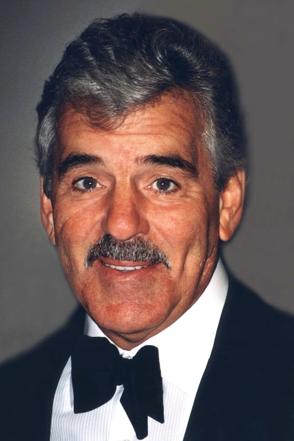 Dennis Farina.jpg