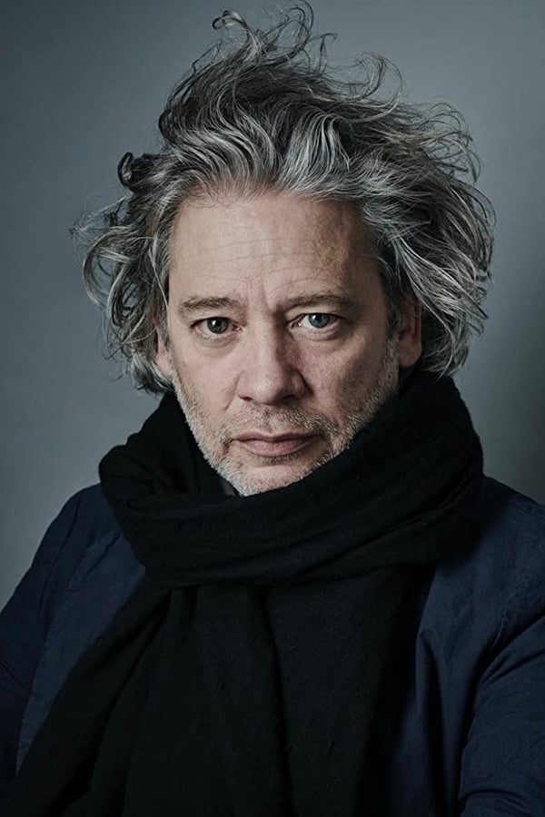 Dexter Fletcher.jpg