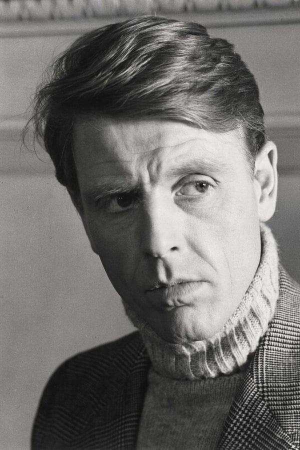 Edward Fox.jpg