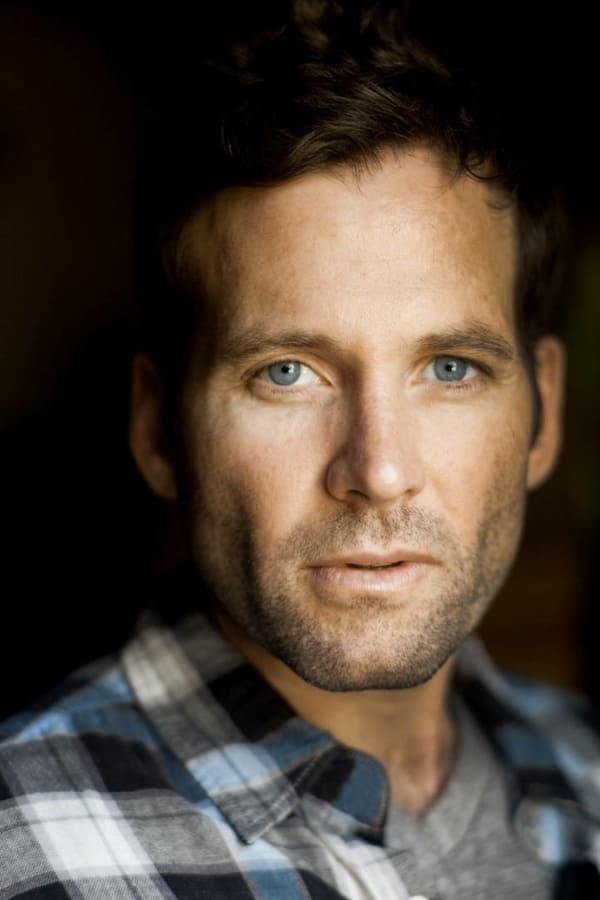 Eion Bailey.jpg