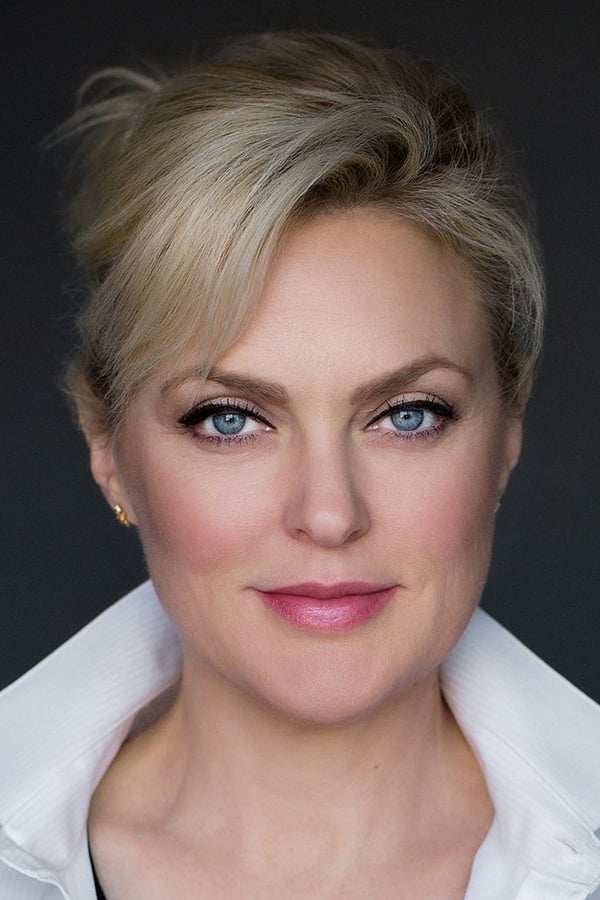 Elaine Hendrix.jpg