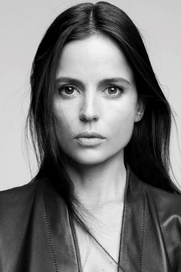 Elena Anaya.jpg