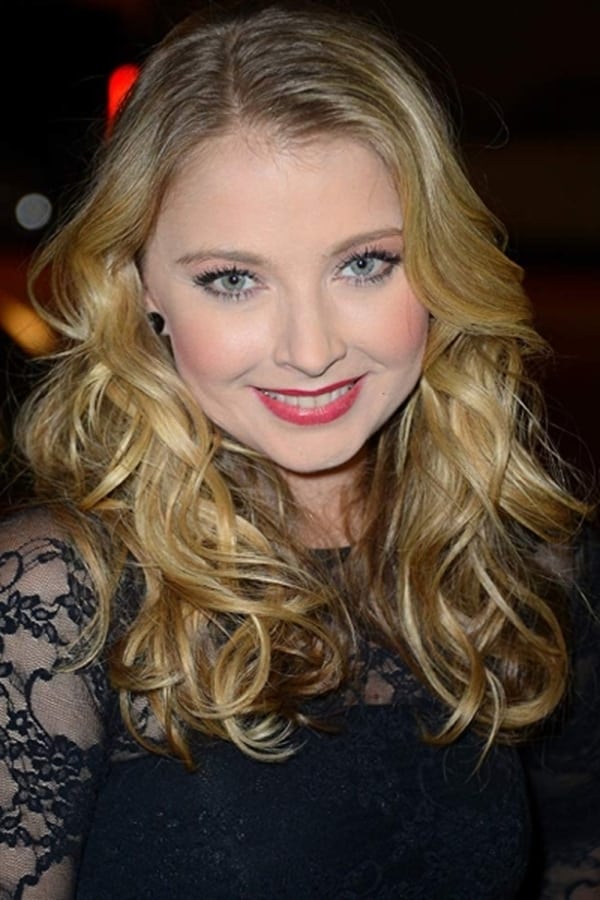 Elisabeth Harnois.jpg