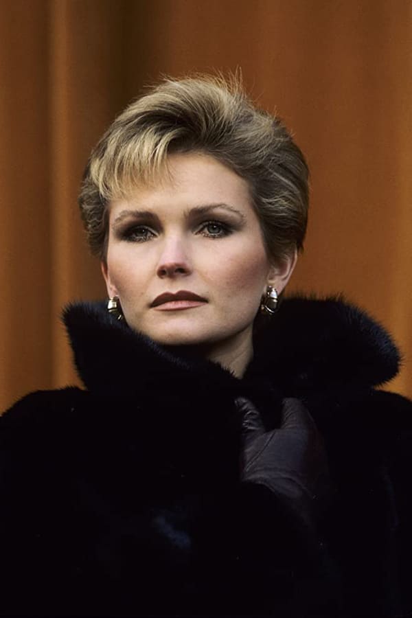 Fiona Fullerton.jpg