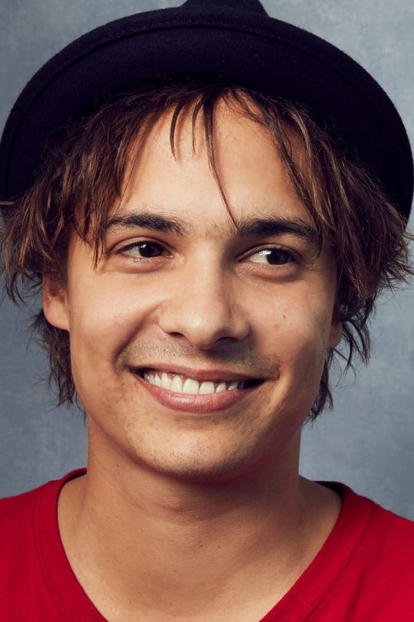 Frank Dillane.jpg