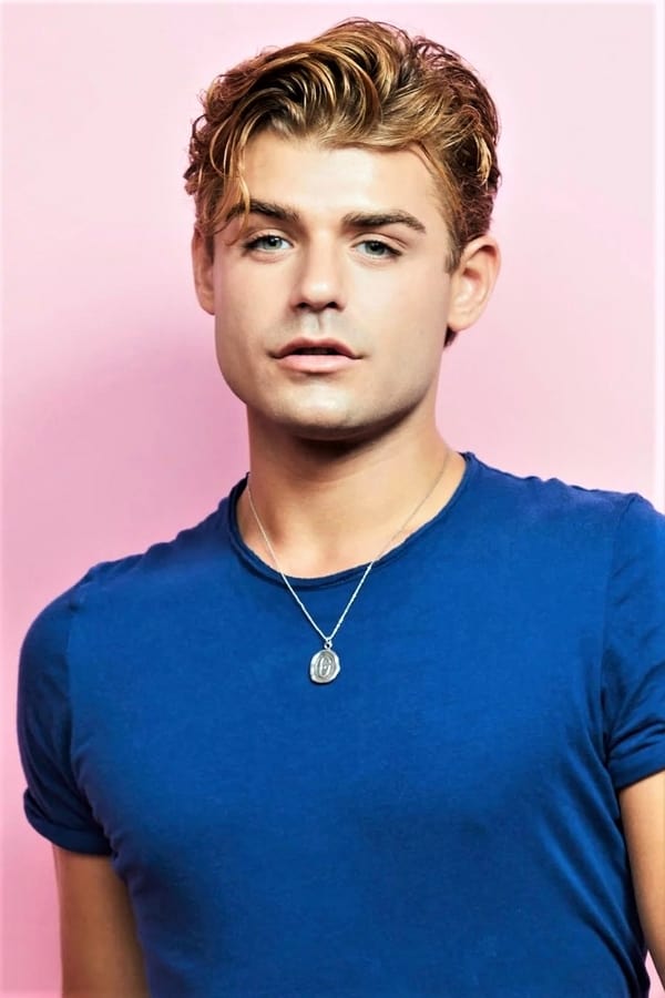 Garrett Clayton.jpg