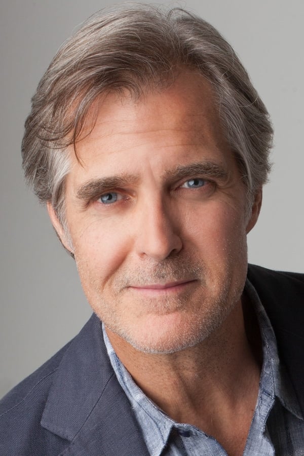 Henry Czerny.jpg