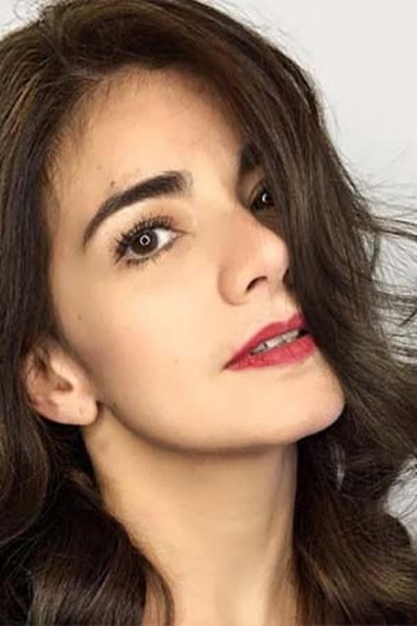 Isabel Granada.jpg