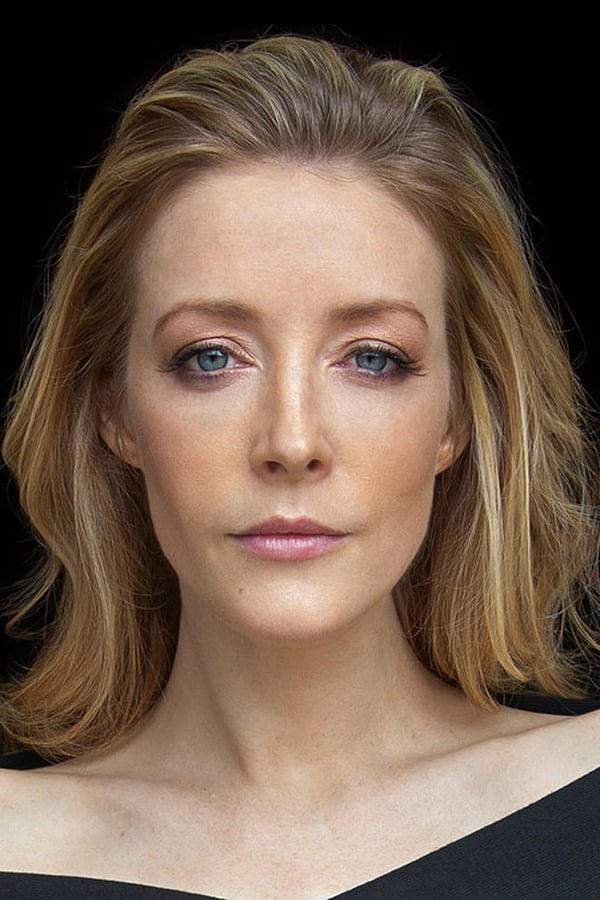 Jennifer Finnigan.jpg