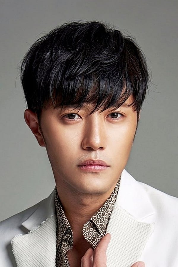 Jin Goo.jpg