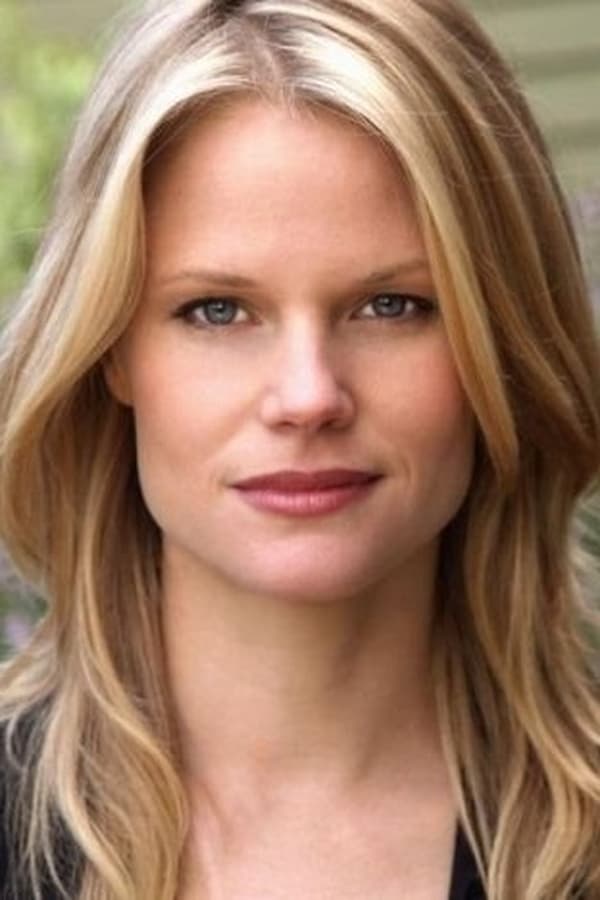 Joelle Carter.jpg