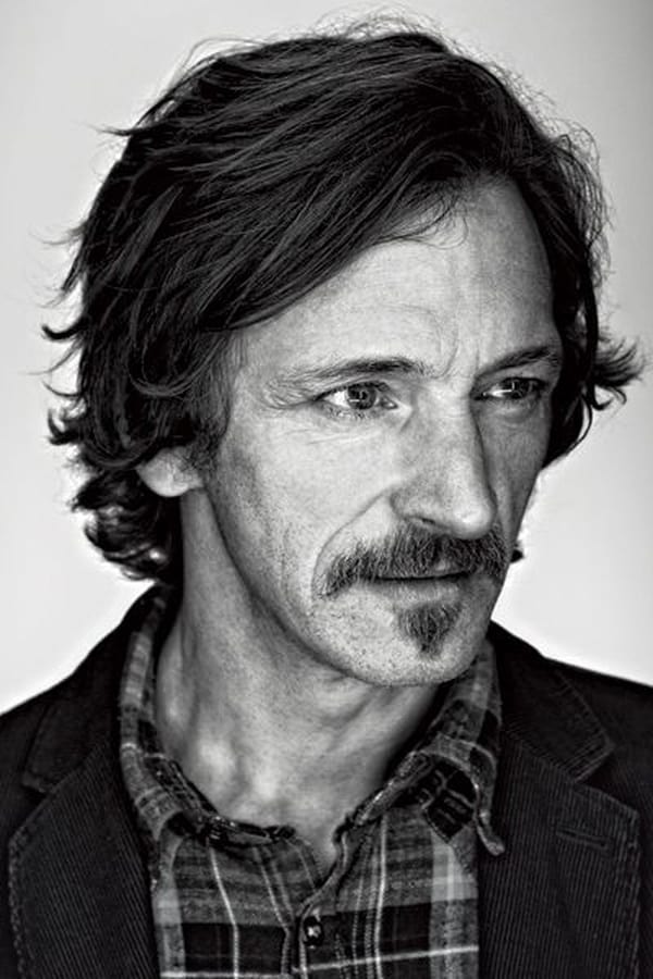 John Hawkes.jpg