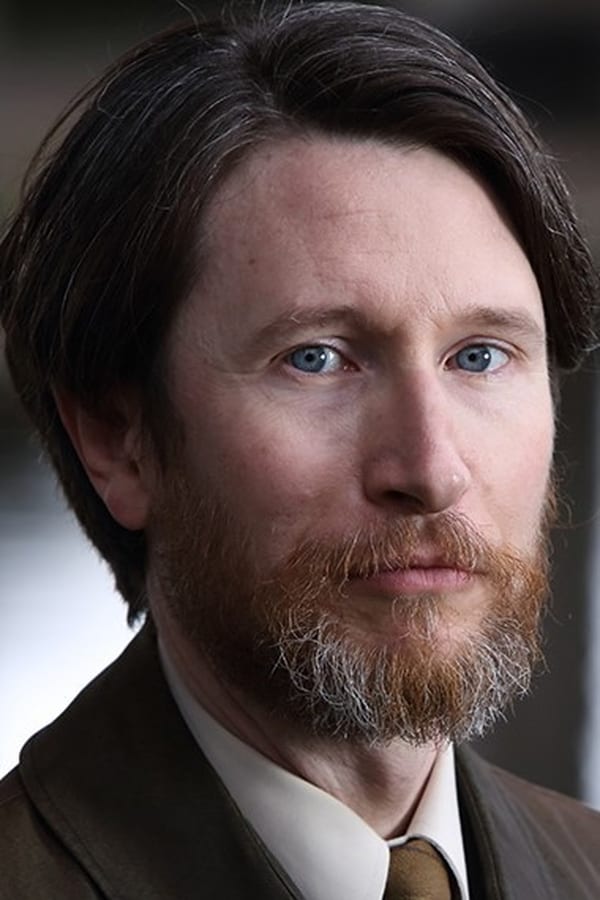 Jonathan Aris.jpg